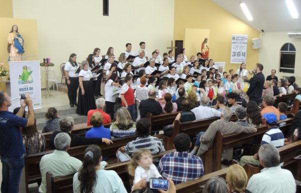 coral-vozes-da-babitonga-apresenta-oh-noite-santa-em-09-12-16-12