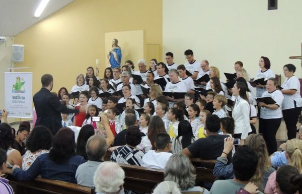 coral-vozes-da-babitonga-apresenta-oh-noite-santa-em-09-12-16-15