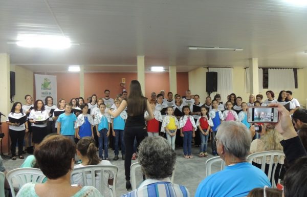 coral-vozes-da-babitonga-apresenta-oh-noite-santa-em-10-12-16-29