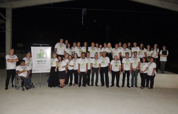 coral-vozes-da-babitonga-apresenta-oh-noite-santa-em-10-12-16-56