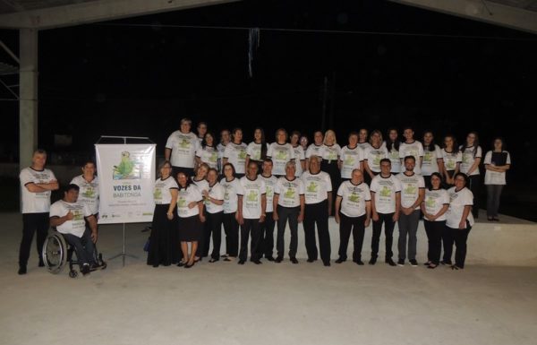 coral-vozes-da-babitonga-apresenta-oh-noite-santa-em-10-12-16-57