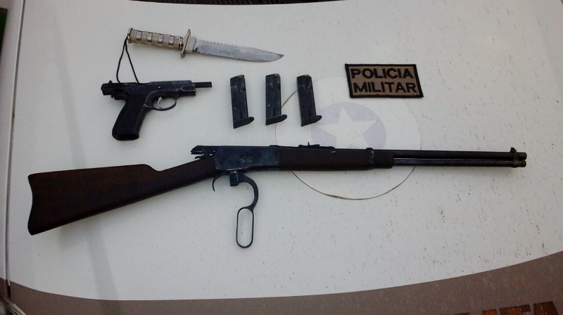 pm-de-itapoa-apreende-armas-creditos-pm-de-itapoa-800x448