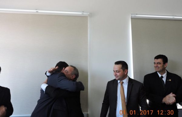 novos-prefeito-vice-e-vereadores-de-itapoa-tomam-posse-102