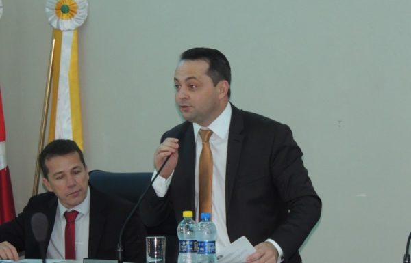 novos-prefeito-vice-e-vereadores-de-itapoa-tomam-posse-54