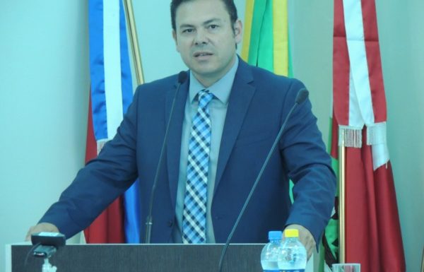 novos-prefeito-vice-e-vereadores-de-itapoa-tomam-posse-81