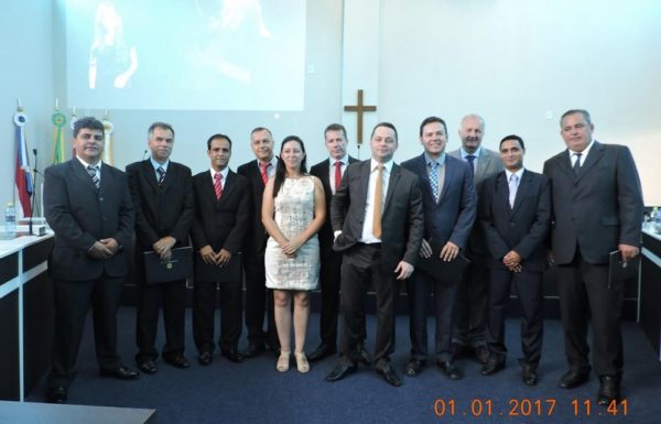 novos-prefeito-vice-e-vereadores-de-itapoa-tomam-posse-83