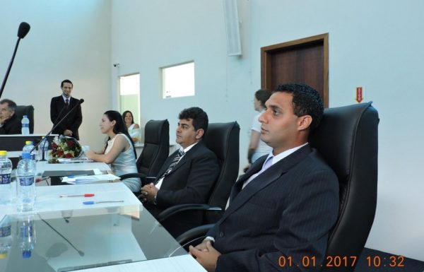 novos-prefeito-vice-e-vereadores-de-itapoa-tomam-posse-86