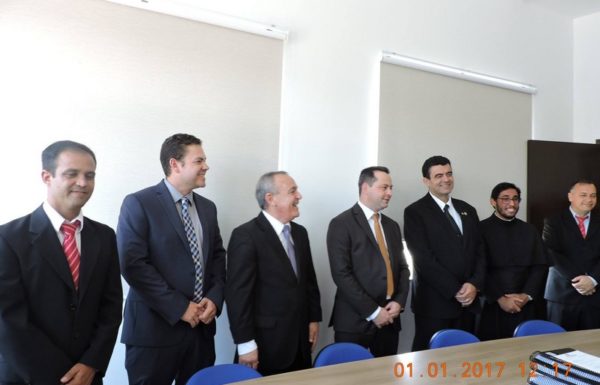 novos-prefeito-vice-e-vereadores-de-itapoa-tomam-posse-91