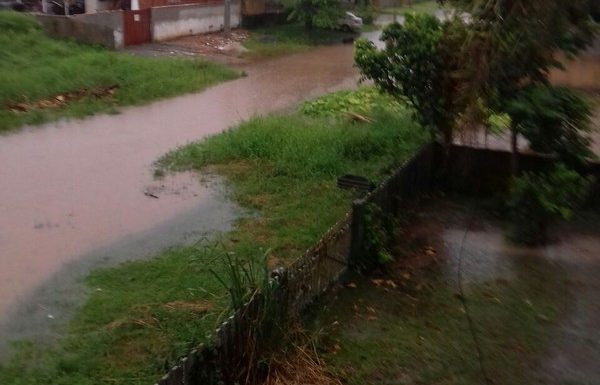 chuva forte atinge itapoa, diversas ruas sao alagadas e falta luz em alguns pontos 03