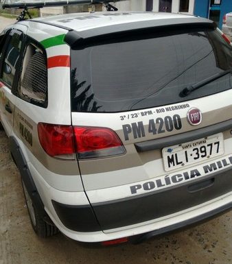 dano-ao-patrimonio-publico-tentativa-de-furto-e-invasao-de-domicilio-em-itapoa-3