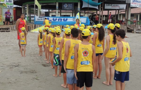 realizada-primeira-formatura-do-projeto-golfinho-de-itapoa-temporada-2016-2017-17