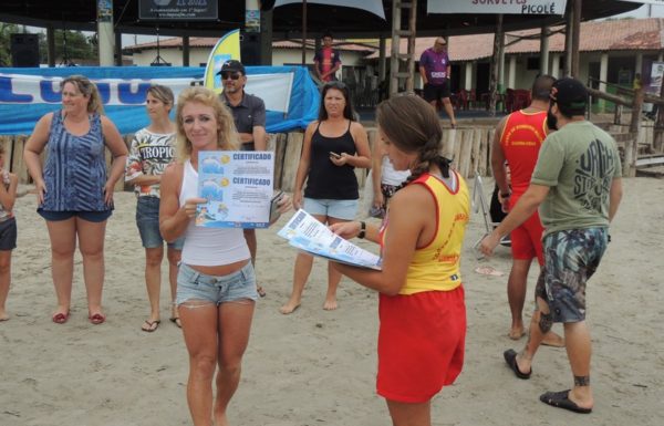 realizada-primeira-formatura-do-projeto-golfinho-de-itapoa-temporada-2016-2017-27