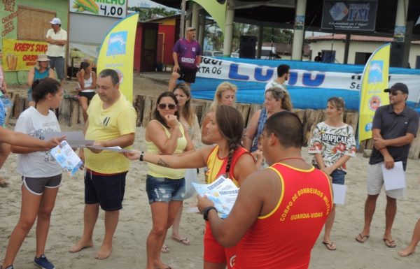 realizada-primeira-formatura-do-projeto-golfinho-de-itapoa-temporada-2016-2017-45