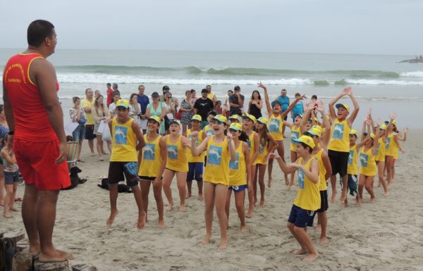 realizada-primeira-formatura-do-projeto-golfinho-de-itapoa-temporada-2016-2017-55