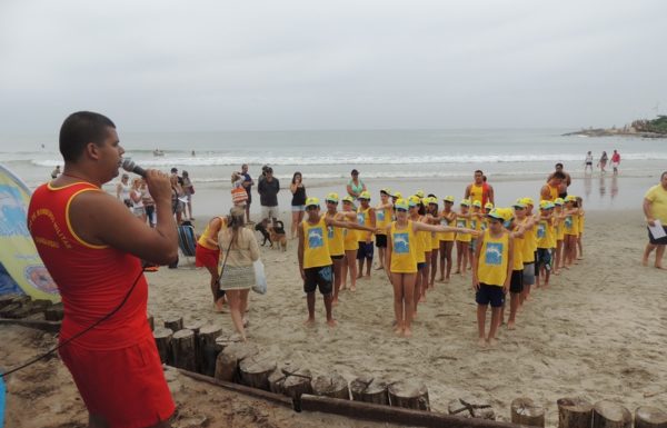 realizada-primeira-formatura-do-projeto-golfinho-de-itapoa-temporada-2016-2017-71