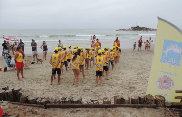 realizada-primeira-formatura-do-projeto-golfinho-de-itapoa-temporada-2016-2017-72