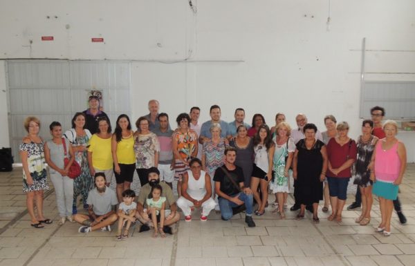 Artesaos expoem os paineis artisticos que enfeitarao o carnaval de Itapoa 2017 53