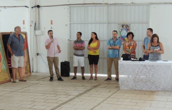 Artesaos expoem os paineis artisticos que enfeitarao o carnaval de Itapoa 2017 54