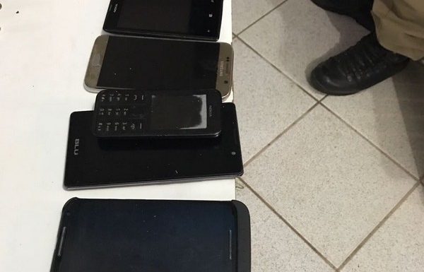 Homens assaltam loja de material de construcao em Itapoa e saointerceptados em Garuva 12