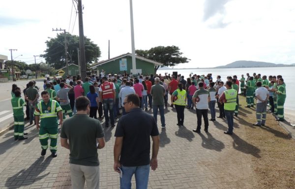 Praca da Bandeira inaugurada no Porto Itapoa 02