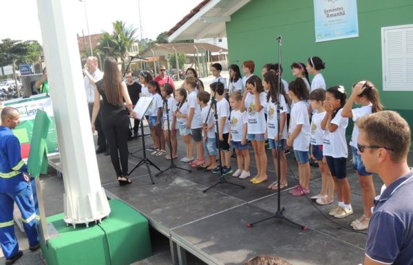 Praca da Bandeira inaugurada no Porto Itapoa 03