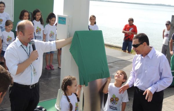 Praca da Bandeira inaugurada no Porto Itapoa 11