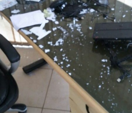 falha estrutural compromete o predio da Camara de Vereadores de Itapoa 13