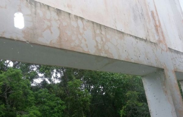 falha estrutural compromete o predio da Camara de Vereadores de Itapoa 14