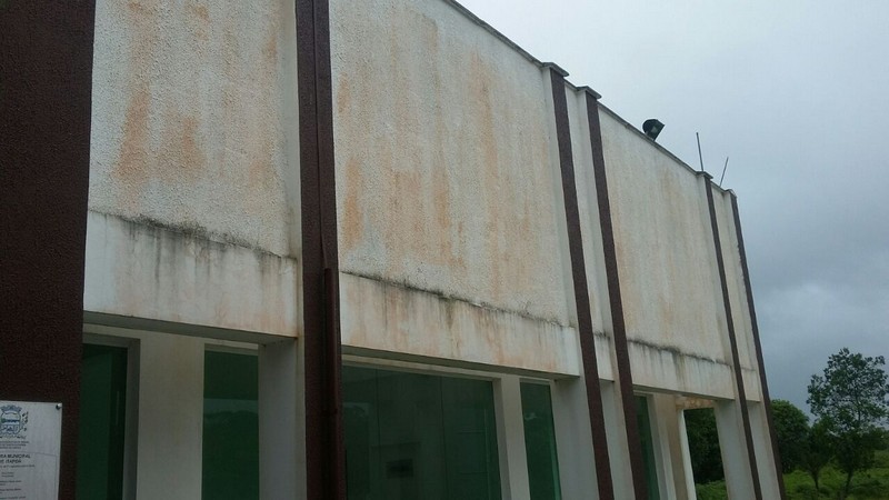 falha estrutural compromete o predio da Camara de Vereadores de Itapoa 17