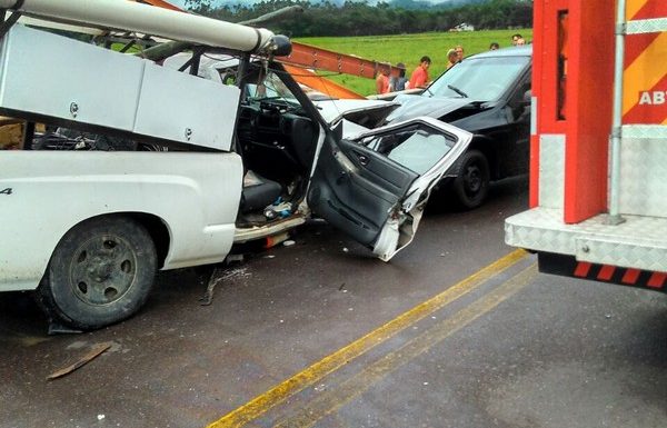 Grave acidente bloqueia rodovia SC-416 na divisa entre Guaratuba (PR) e Garuva 01