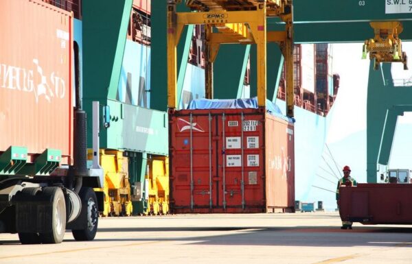 Porto Itapoa aumenta movimentacao de cargas de longo curso no primeiro trimestre de 2017 3