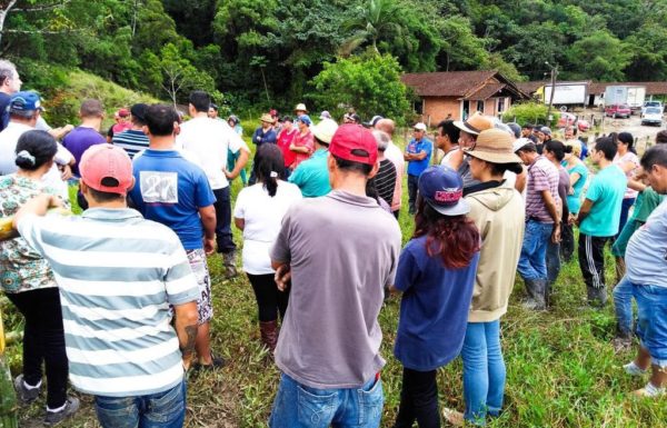 Propriedade de Garuva e ocupada por membros do MST 2