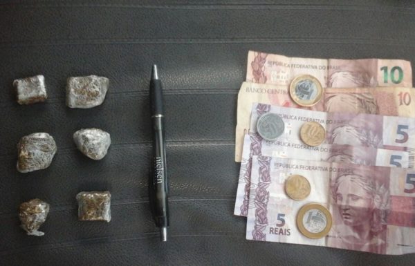 pm de itapoa atende ocorrencias de receptacao e trafico de drogas neste domingo 30-04 1