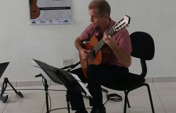 projeto sua majestade o violao promove aula diferente 08