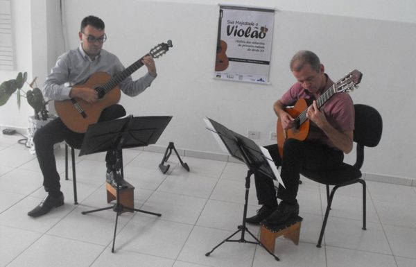 projeto sua majestade o violao promove aula diferente 12