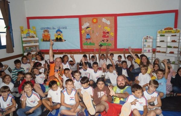 PG 12 e 13 -02- Projeto Sarau LEGENDA Escola João Monteiro Cabral - CRÉDITOS Sarau Trio -Divulgação