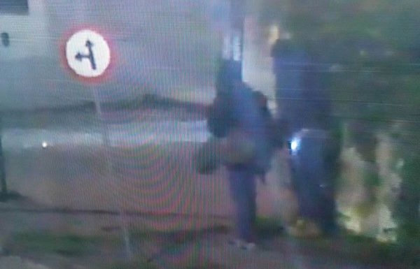 Bandidos fortemente armados explodem agencia do Banco do Brasil em Itapoa 3