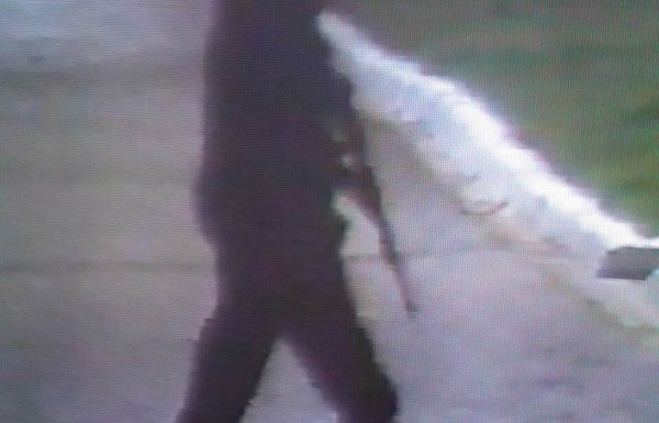 Bandidos fortemente armados explodem agencia do Banco do Brasil em Itapoa 4