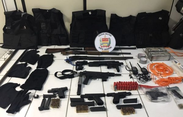 Bandidos que participaram da ação criminosa em agencia bancaria de Itapoa sao presos