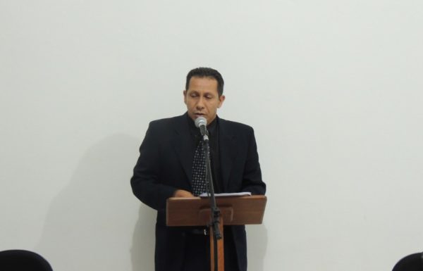 Comunidade debate situacao dos animais de rua em Itapoa 16