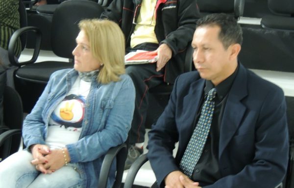 Comunidade debate situacao dos animais de rua em Itapoa 29