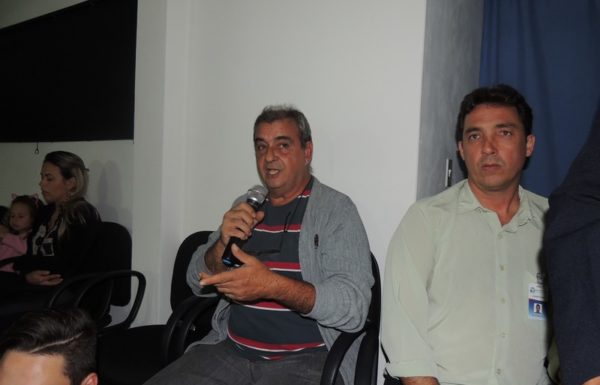 Comunidade debate situacao dos animais de rua em Itapoa 43