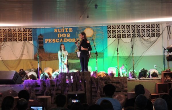 Apresentacoes culturais encantam na primeira noite do evento Mais que Morador 25