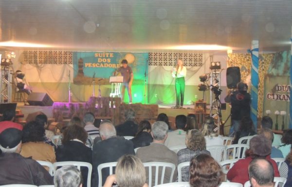 Apresentacoes culturais encantam na primeira noite do evento Mais que Morador 58