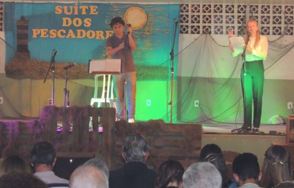 Apresentacoes culturais encantam na primeira noite do evento Mais que Morador 59