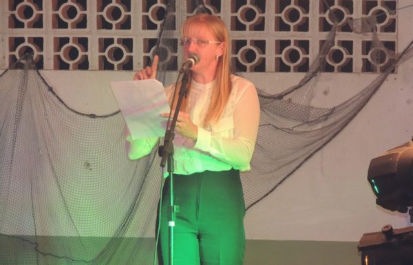 Apresentacoes culturais encantam na primeira noite do evento Mais que Morador 60