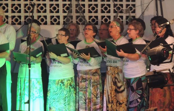 Apresentacoes culturais encantam na primeira noite do evento Mais que Morador 71