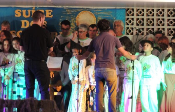 Apresentacoes culturais encantam na primeira noite do evento Mais que Morador 85