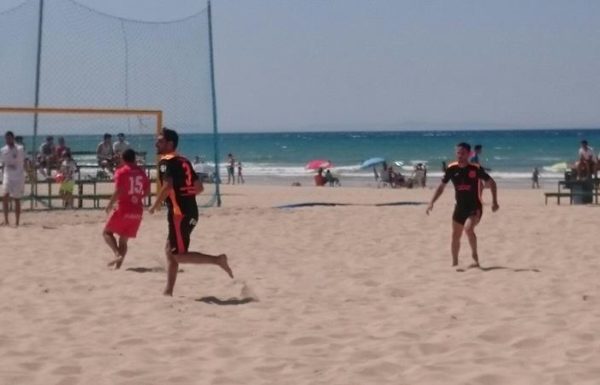 Ex-jogador de futebol de Itapoa atua no beach soccer espanhol 09