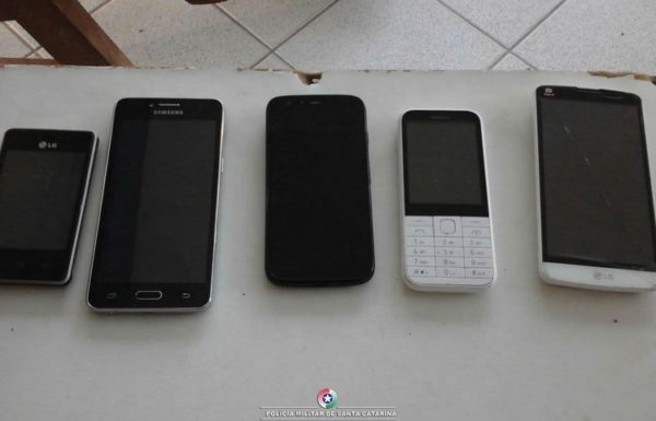 loja de bijuterias e arrombada e pm localiza boa parte do que foi furtado em ponto de drogas 2